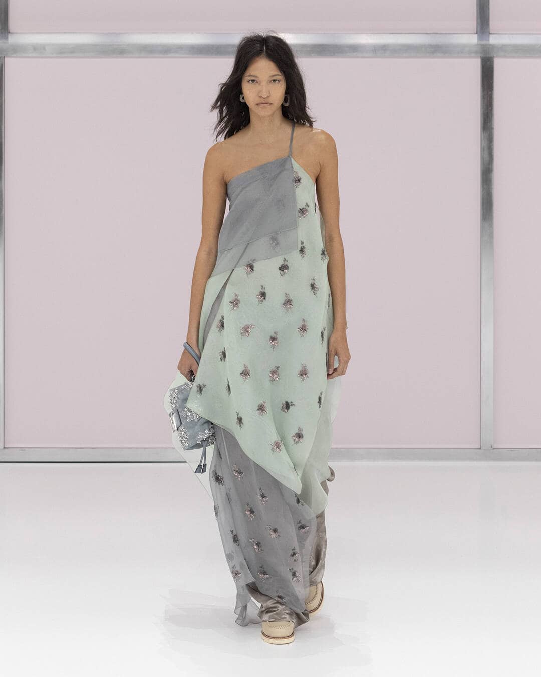 Fendi: Ready-To-Wear SS25 - 10 Magazine